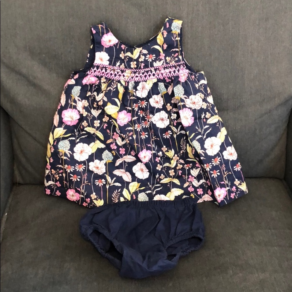 Gap Dress 3 months